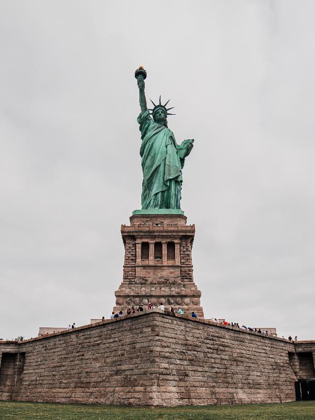 Freiheitsstatue Die Grosse Lady Liberty In New York Usa Weltwunder Online De